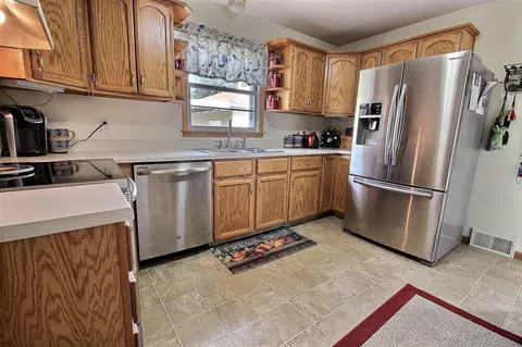 1714 D Ave E, Bismarck, ND 58501 photo 7