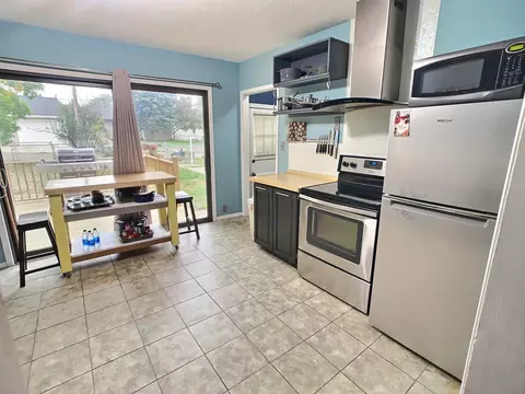 1213 3 St, Bismarck, ND 58501 photo 1