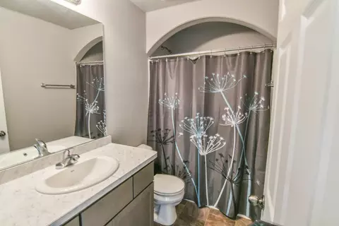 601 Cobblestone Loop SW, Mandan, ND 58554 photo 10