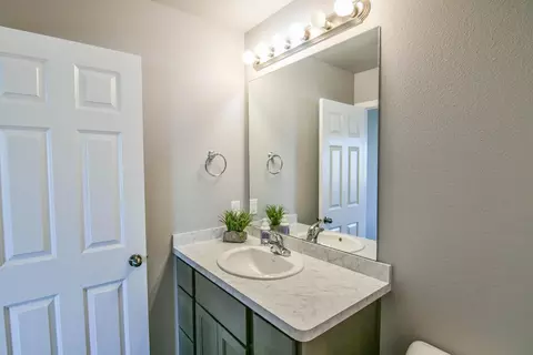 601 Cobblestone Loop SW, Mandan, ND 58554 photo 17