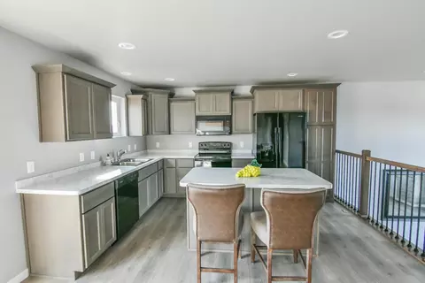 601 Cobblestone Loop SW, Mandan, ND 58554 photo 7