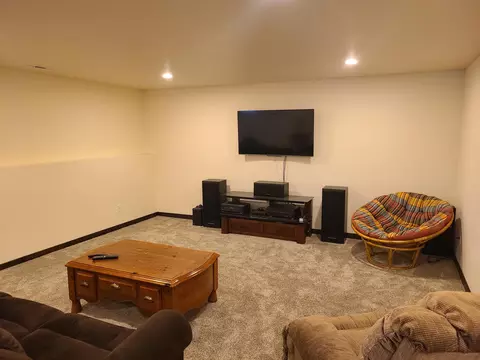 2464 Helen Dr N, Mandan, ND 58554 photo 26
