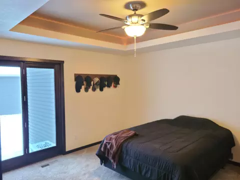 2464 Helen Dr N, Mandan, ND 58554 photo 16
