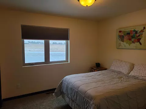 2464 Helen Dr N, Mandan, ND 58554 photo 24
