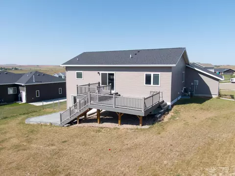 4509 Corvette St NW, Mandan, ND 58554 photo 22