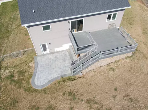 4509 Corvette St NW, Mandan, ND 58554 photo 2
