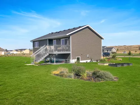 6606 Tiffany Dr, Bismarck, ND 58504 photo 28
