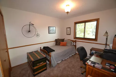 2429 Stevens St, Bismarck, ND 58503 photo 25