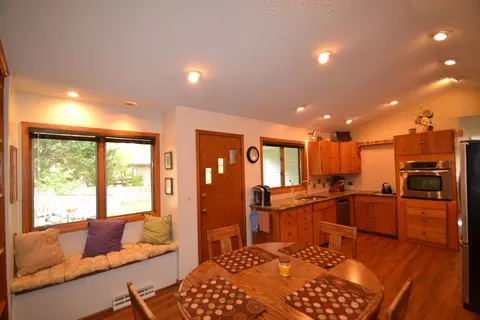 2429 Stevens St, Bismarck, ND 58503 photo 5