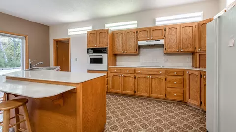 1824 Cottontail Dr, Beulah, ND 58523 photo 12