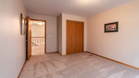 1824 Cottontail Dr, Beulah, ND 58523 photo 4