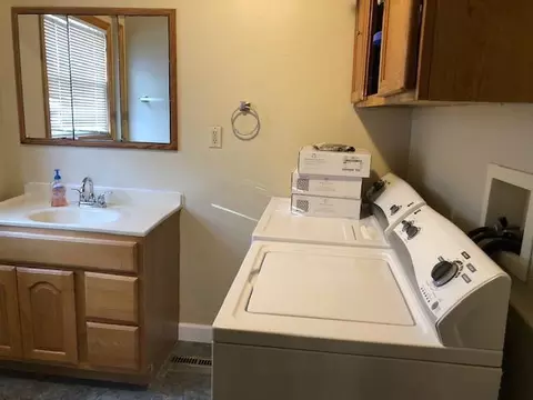 1812 E Rosser Ave, Bismarck, ND 58501 photo 11