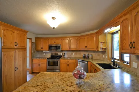 3209 46th Ave SE, Mandan, ND 58554 photo 8