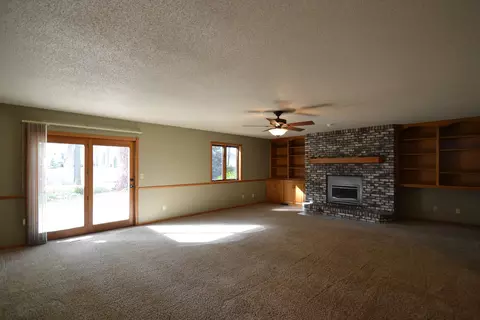 3209 46th Ave SE, Mandan, ND 58554 photo 65
