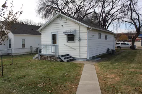 321 N 12th St, Bismarck, ND 58501 photo 7