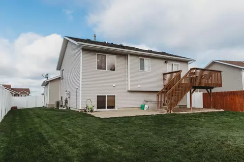 2900 Plainview Dr SE, Mandan, ND 58554 photo 27