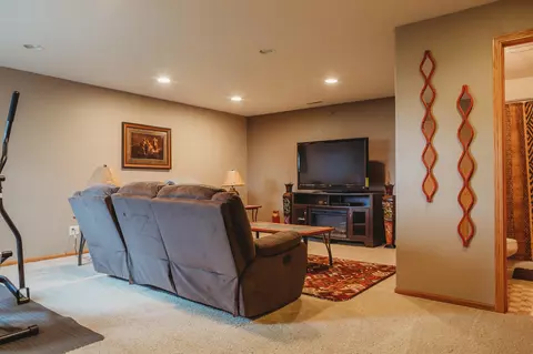 2900 Plainview Dr SE, Mandan, ND 58554 photo 16