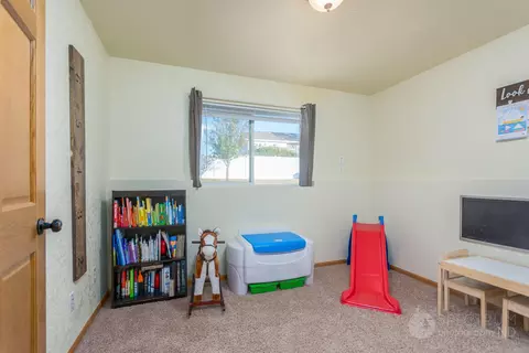 3008 Plainview Dr SE, Mandan, ND 58554 photo 18
