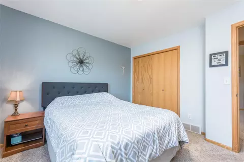 3008 Plainview Dr SE, Mandan, ND 58554 photo 12