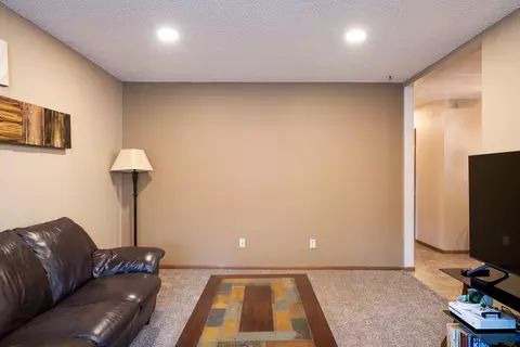1502 S 3rd St, Bismarck, ND 58504 photo 15