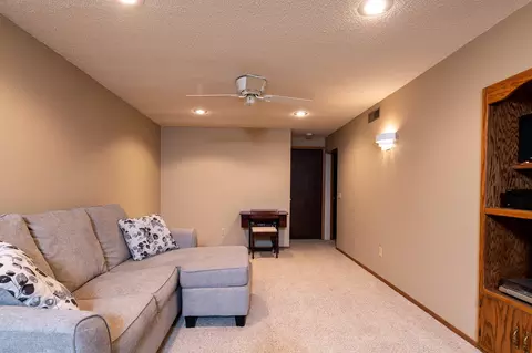1502 S 3rd St, Bismarck, ND 58504 photo 19