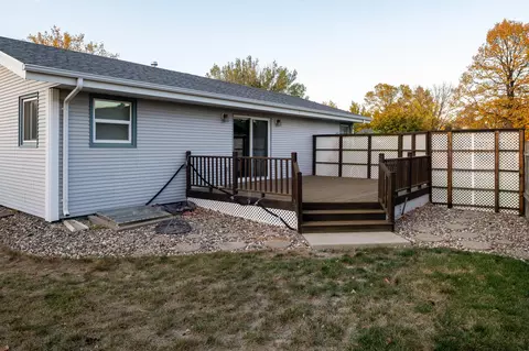 1502 S 3rd St, Bismarck, ND 58504 photo 3