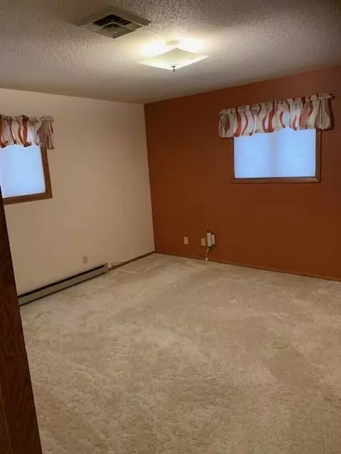 211 5th Ave E, New Leipzig, ND 58562 photo 12