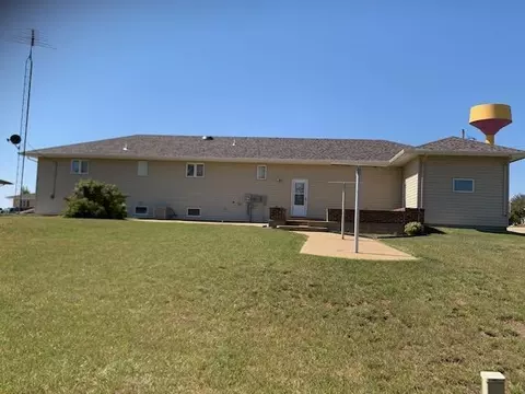 211 5th Ave E, New Leipzig, ND 58562 photo 2
