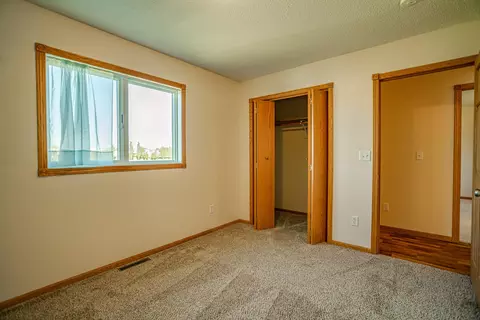 4513 30th Ave NW, Mandan, ND 58554 photo 19