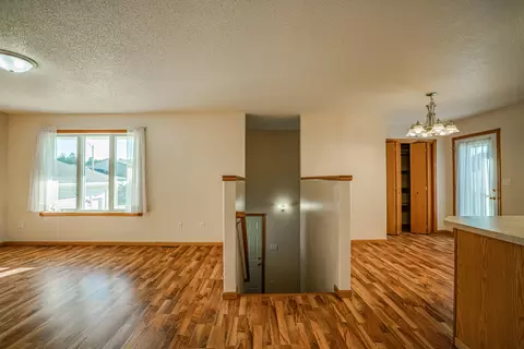 4513 30th Ave NW, Mandan, ND 58554 photo 9