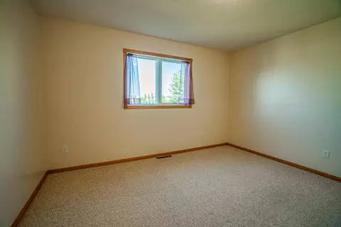 4513 30th Ave NW, Mandan, ND 58554 photo 17