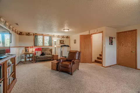 601 E Bristol Dr, Bismarck, ND 58501 photo 39