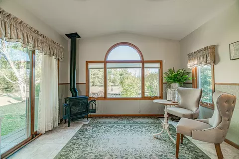 601 E Bristol Dr, Bismarck, ND 58501 photo 5
