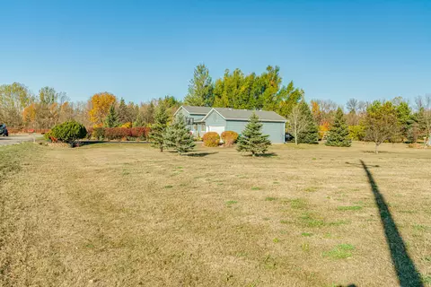 601 E Bristol Dr, Bismarck, ND 58501 photo 52