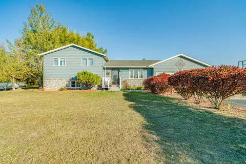 601 E Bristol Dr, Bismarck, ND 58501 photo 43