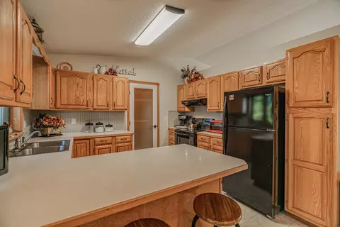 601 E Bristol Dr, Bismarck, ND 58501 photo 11