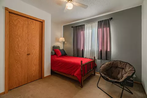 601 E Bristol Dr, Bismarck, ND 58501 photo 24
