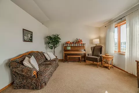 601 E Bristol Dr, Bismarck, ND 58501 photo 19