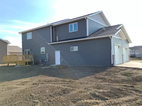 3712 Silver Blvd, Bismarck, ND 58503 photo 4