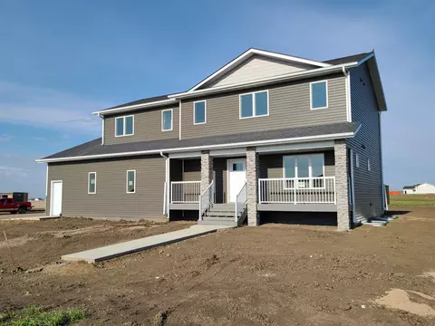 3712 Silver Blvd, Bismarck, ND 58503 photo 3