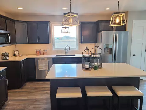3712 Silver Blvd, Bismarck, ND 58503 photo 6