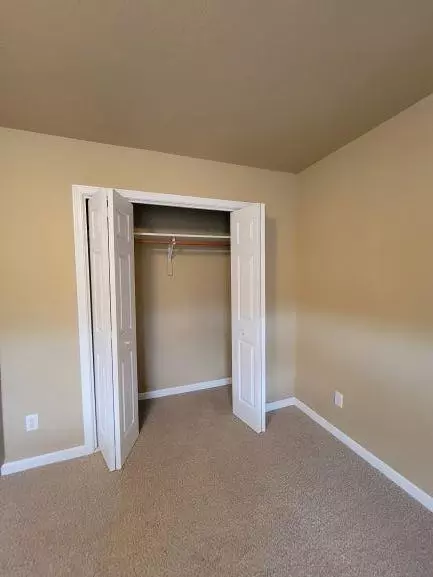 3242 E Capitol Ave, Bismarck, ND 58501 photo 14