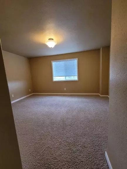 3242 E Capitol Ave, Bismarck, ND 58501 photo 9