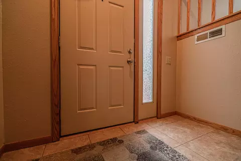 3216 Hackberry St, Bismarck, ND 58503 photo 36