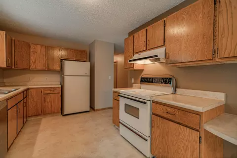 3216 Hackberry St, Bismarck, ND 58503 photo 19