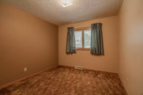 3216 Hackberry St, Bismarck, ND 58503 photo 31