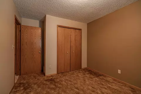 3216 Hackberry St, Bismarck, ND 58503 photo 32