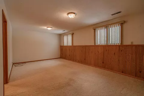 3216 Hackberry St, Bismarck, ND 58503 photo 40