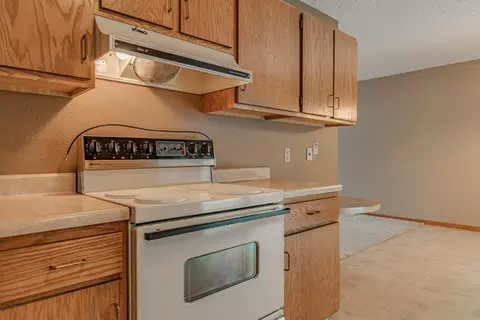 3216 Hackberry St, Bismarck, ND 58503 photo 14