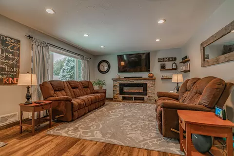 2001 N 8th St, Bismarck, ND 58501 photo 13